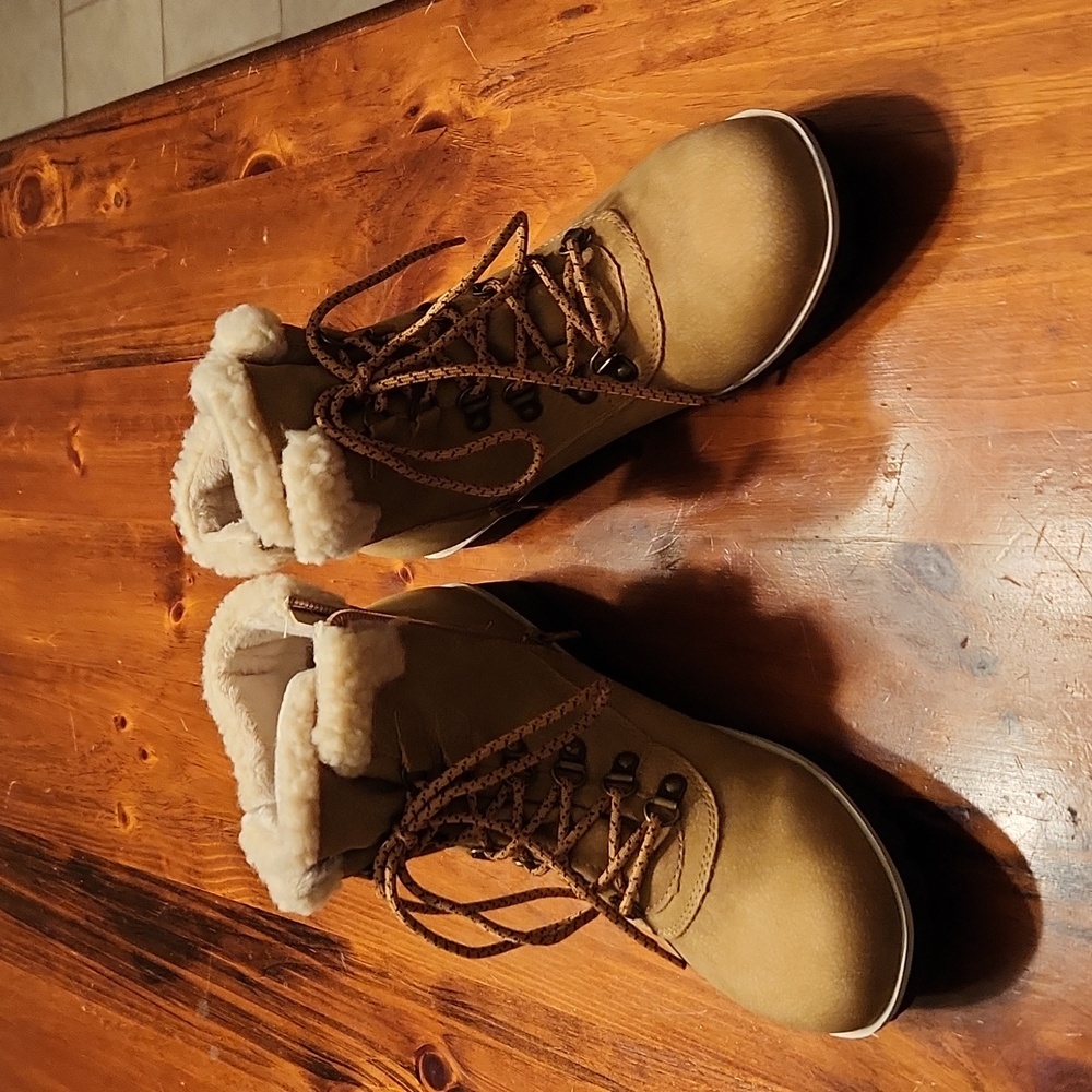 JBU memory foam zip & tie boots
